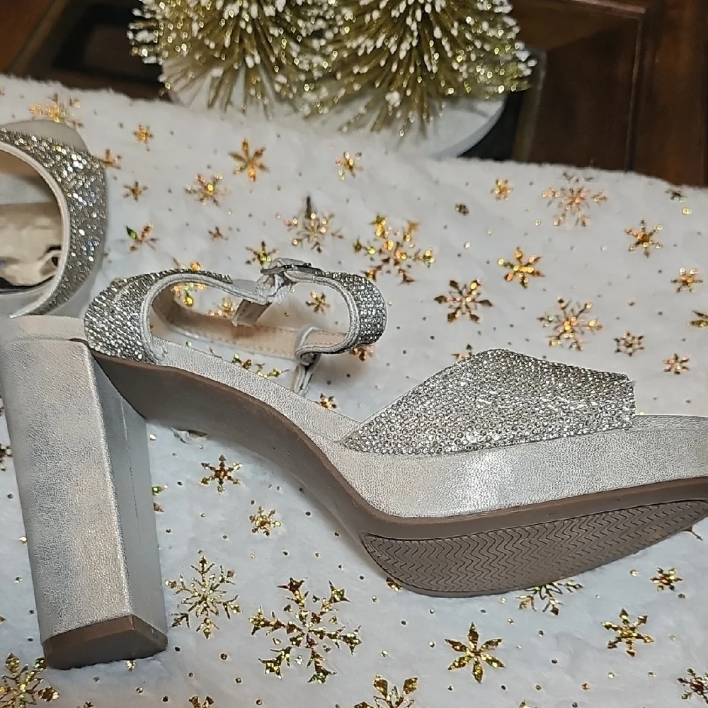 Sugar Glittering Silver Heels
